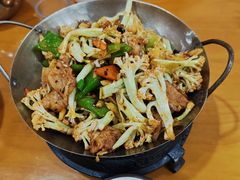 -鹤乡东北菜(崮山路店)
