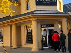 -COACH蔻驰(赛特奥特莱斯店)