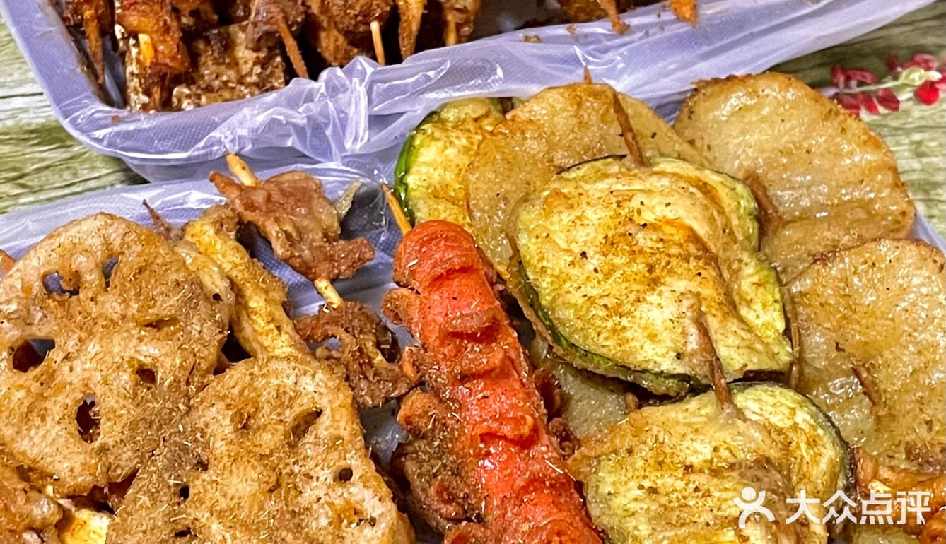 夜宵文化人整点炸串吃吃吧！