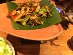 -云海肴·汽锅鸡·云南菜(天山百盛优客店)