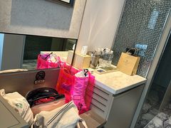 -上海漕河泾万丽酒店