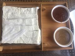 -红栌温泉山庄生态美食餐厅