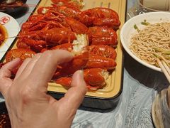 -肥肥虾庄·金牌油焖大虾(东湖欢乐谷店)