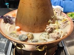 -马路牙子烧烤音乐酒馆(望京店)