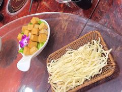 -塔兰齐新疆孜然火锅(鲤鱼山路店)