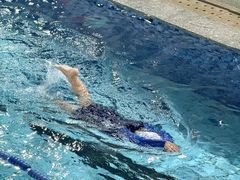 -梦翔龙湖滟澜山游泳俱乐部