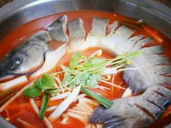 -聚黔堂凯里酸汤鱼美食店