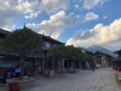-嘉华鲜花饼(四方街旗舰店)