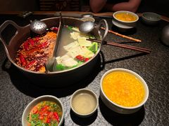 -三出山火锅(南京万象天地店)