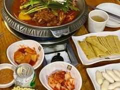 -喇喇排骨火锅·传统韩式脊骨汤(望京西园总店)