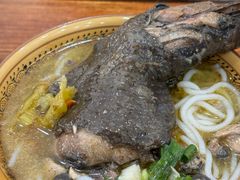 -正宗李家土鸡米线店
