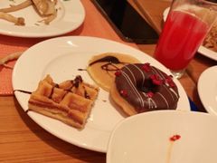 -亚龙湾希尔顿自助餐厅·海鲜·烧烤·沙滩BBQ·现场乐队