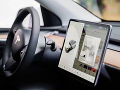 -TESLA 特斯拉(上海太古汇体验店)