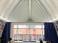 -钟书阁(松江泰晤士小镇店)