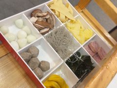 -鲁员外地锅鸡地锅鱼(古墩路店)