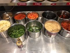 调料柜台-马路边边串串香(双井直营店)