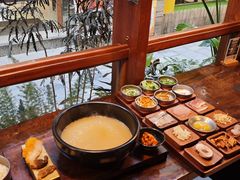 -银米·云南传统过桥米线(双廊黑金冠店)