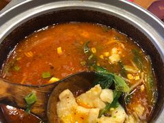 麻香鱼中锅-周鱼小馆石锅酸菜鱼(活力汇店)