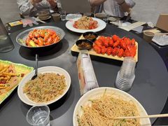 -肥肥虾庄·金牌油焖大虾(汉街SKP店)