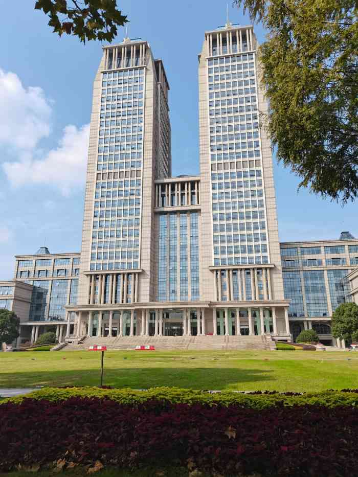 复旦大学(本部邯郸路校区)-"毕业一年多了,现在都没有什么时间回学校