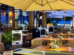 -MONICH牛排融合餐厅(和义大道购物中心店)