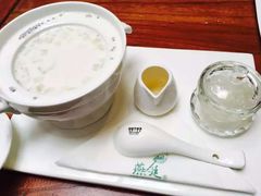 -燕庭·纯燕窝·甜品下午茶(南京西路店)