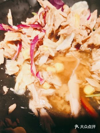 这点儿不太喜欢。自助分两个等级，这次去吃选的低档