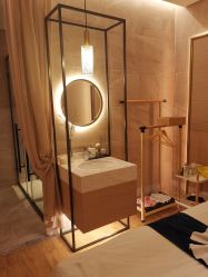 -苑苑vbeauty科技美容SPA