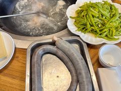 -牧民人家羊粪火自煮手把肉餐馆