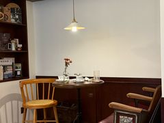 -Café Monson