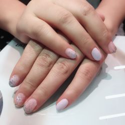 -纤指百魅美甲美睫