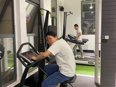 -汗水空间私教健身连锁(SM广场店)