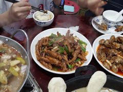 -丹水桥地锅鱼·翘嘴鲌·地方特色全鱼宴(丹江口大坝店)
