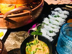 -三人行骨头王火锅(长寿店)