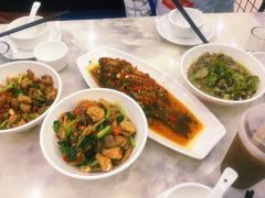 油豆腐炒剔骨肉-红色湘菜馆(春风店)