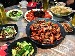 -巴厘龙虾·榜首油焖大虾(音乐学院·沿江酒馆店)
