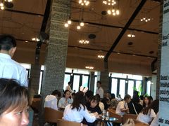 -WOLFGANG PUCK KITCHEN & BAR(迪士尼小镇店)
