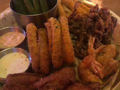 特色洛奇小吃拼盘-MR.ROCKY洛奇先生RESTAURANT&BAR(宝安壹方城店)