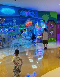 -莫莉幻想儿童乐园(武汉保利广场店)