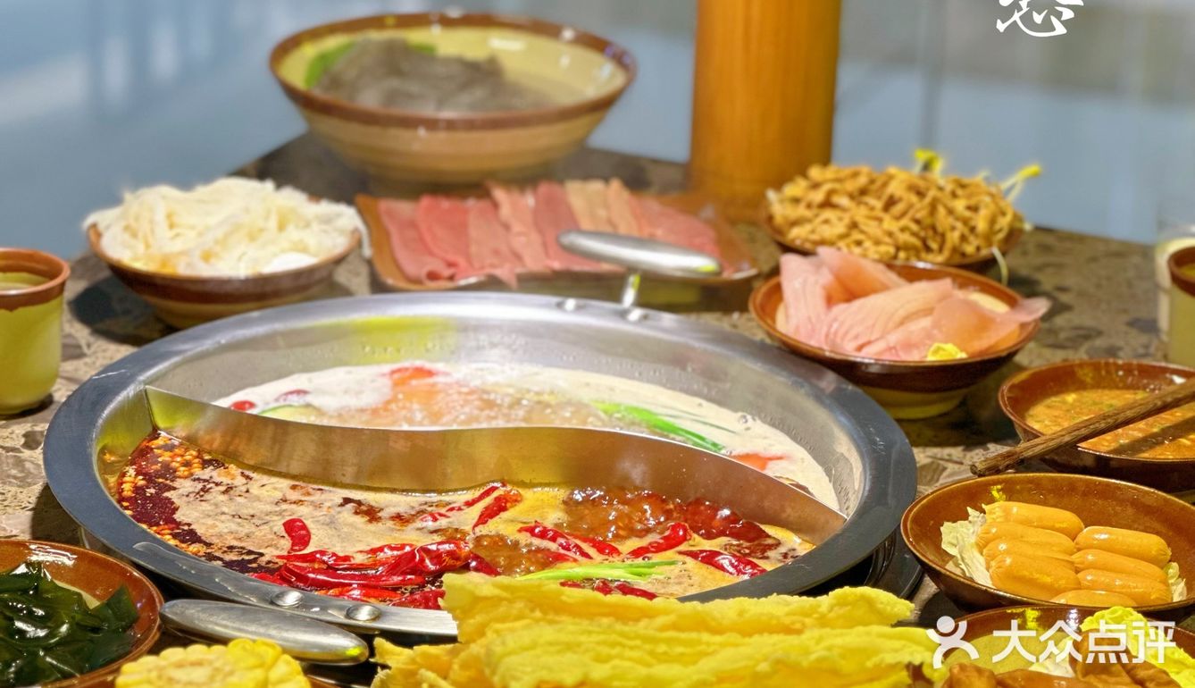 吃了几口才发现…这家重庆火锅店是真的宝藏