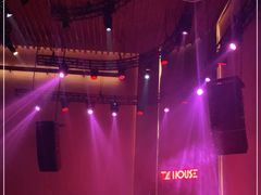 -TZ House音乐现场(来福士中心店)