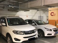 -环球港-停车场