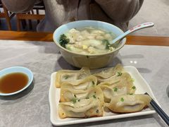 -小姜锅贴(凤凰街店)