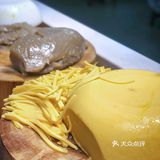 终于让我找到好吃的黄凉粉😋好久没吃过了