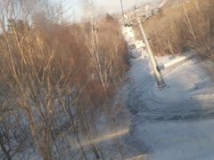 -亚布力新体委滑雪场