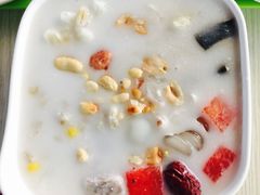 -海口骑楼小吃街