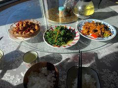 -天天向上素食餐厅(五台山店)