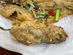 -胡子饮食店