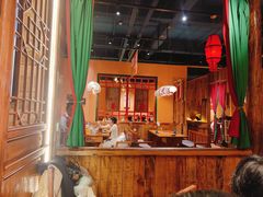 -老滇山寨•云南特色菜•地方菜•民族风情歌舞表演(金碧店)