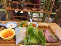 -越弥越南传统美食馆